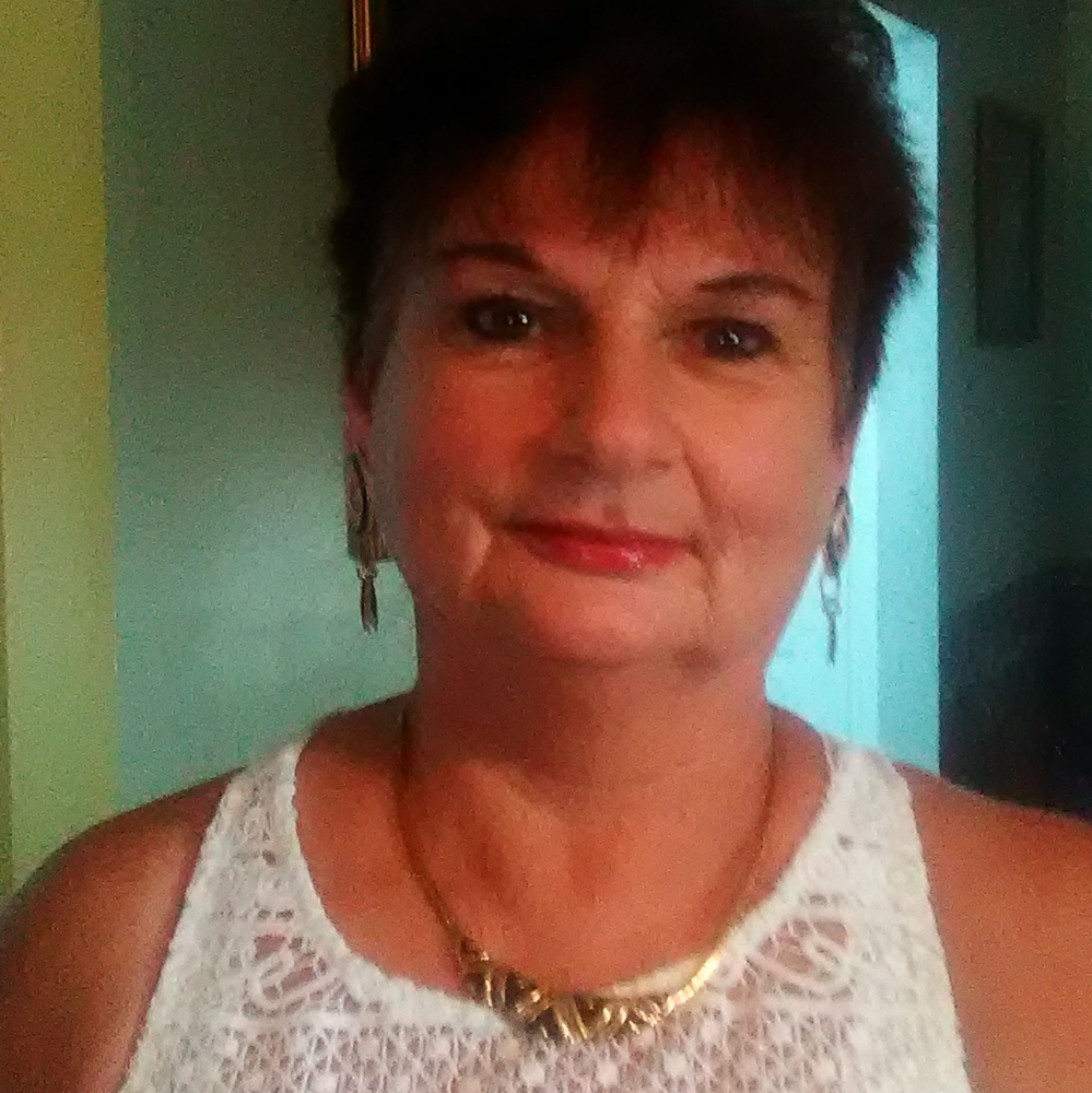 Meet your Posher, Lori